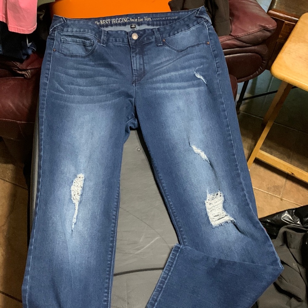 Signature Studio Jeggings